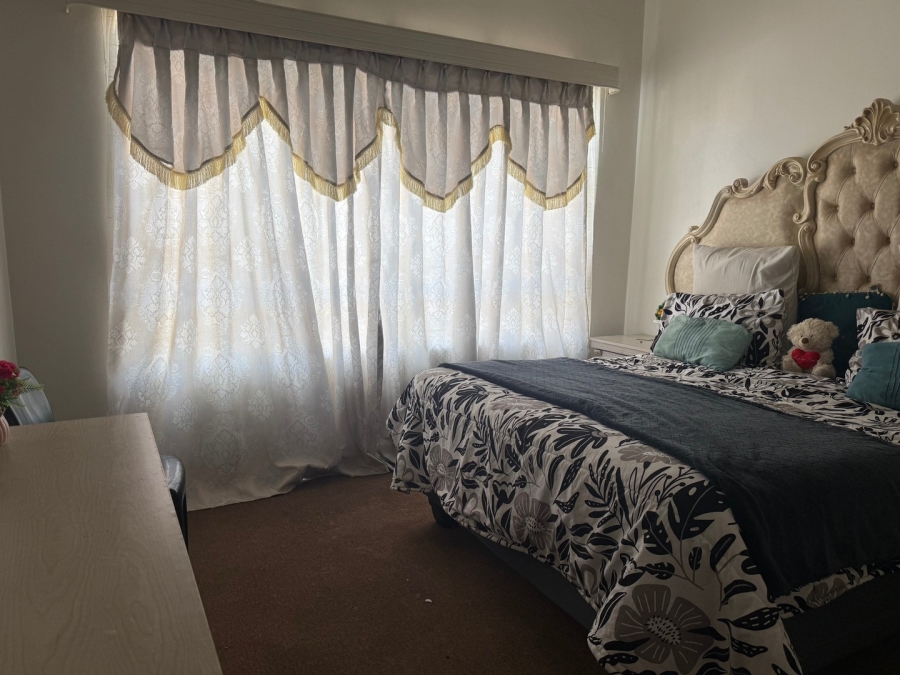 2 Bedroom Property for Sale in Potchefstroom North West